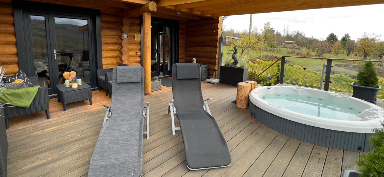 Apartamento Roenk Relax Miskolc Exterior foto