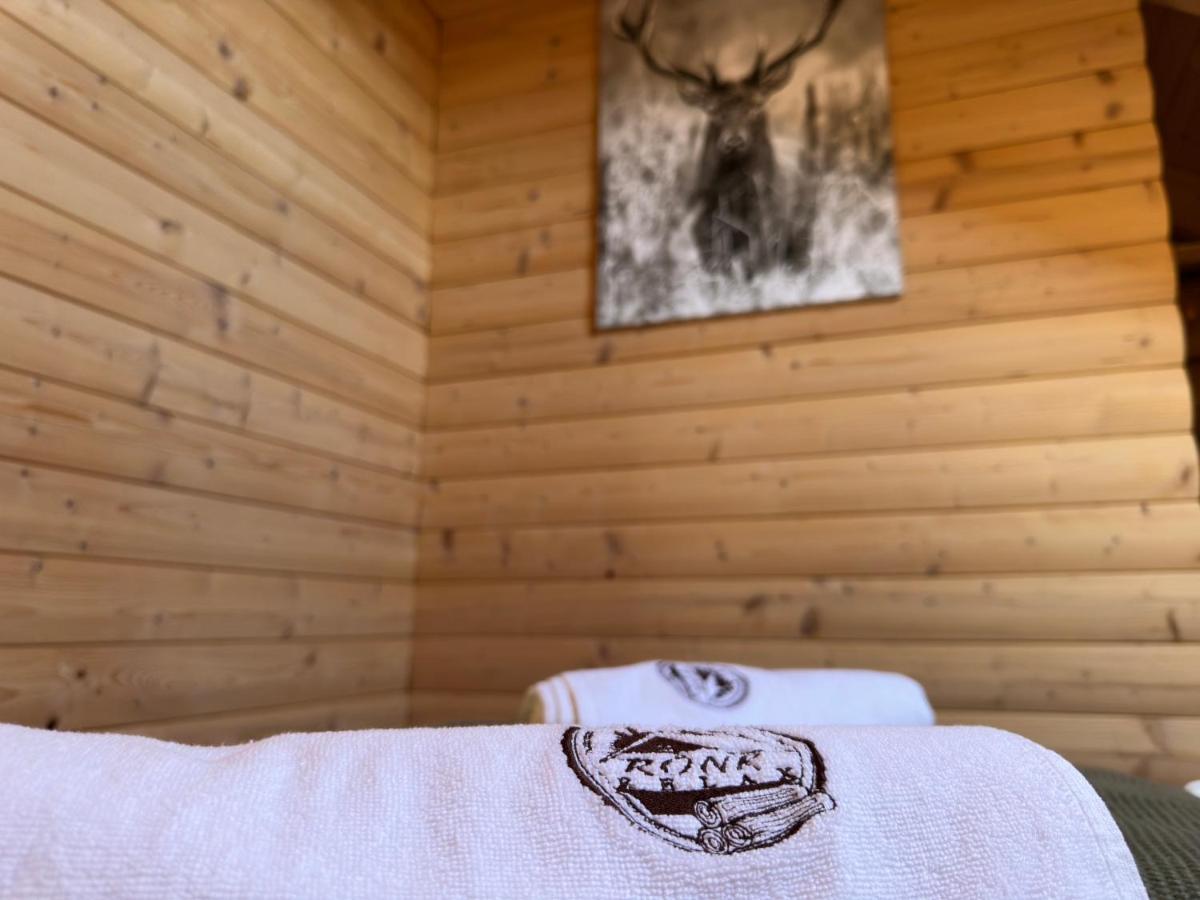 Apartamento Roenk Relax Miskolc Exterior foto