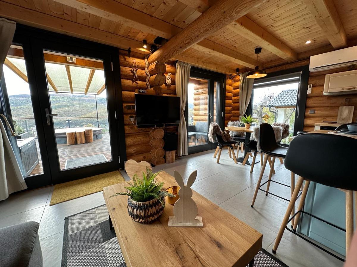 Apartamento Roenk Relax Miskolc Exterior foto