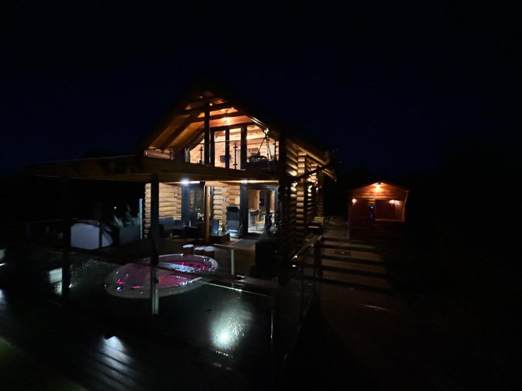 Apartamento Roenk Relax Miskolc Exterior foto