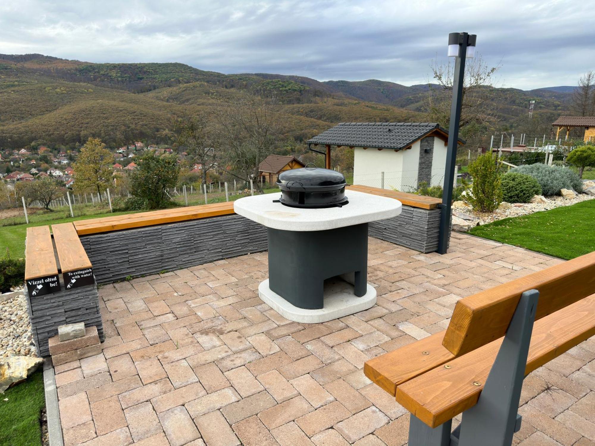Apartamento Roenk Relax Miskolc Exterior foto