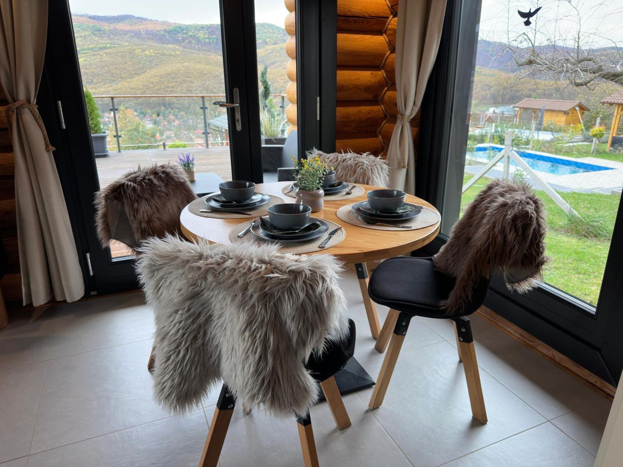 Apartamento Roenk Relax Miskolc Exterior foto