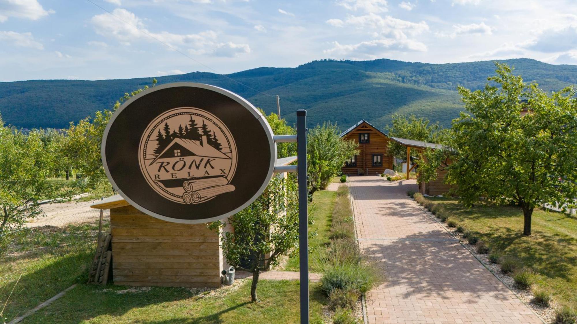 Apartamento Roenk Relax Miskolc Exterior foto